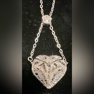 Vintage LWind Intricate Silver Plate Heart Necklace With Watch in Pocket